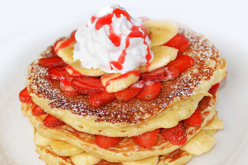 STRAWBERRY BANANA PANCAKE